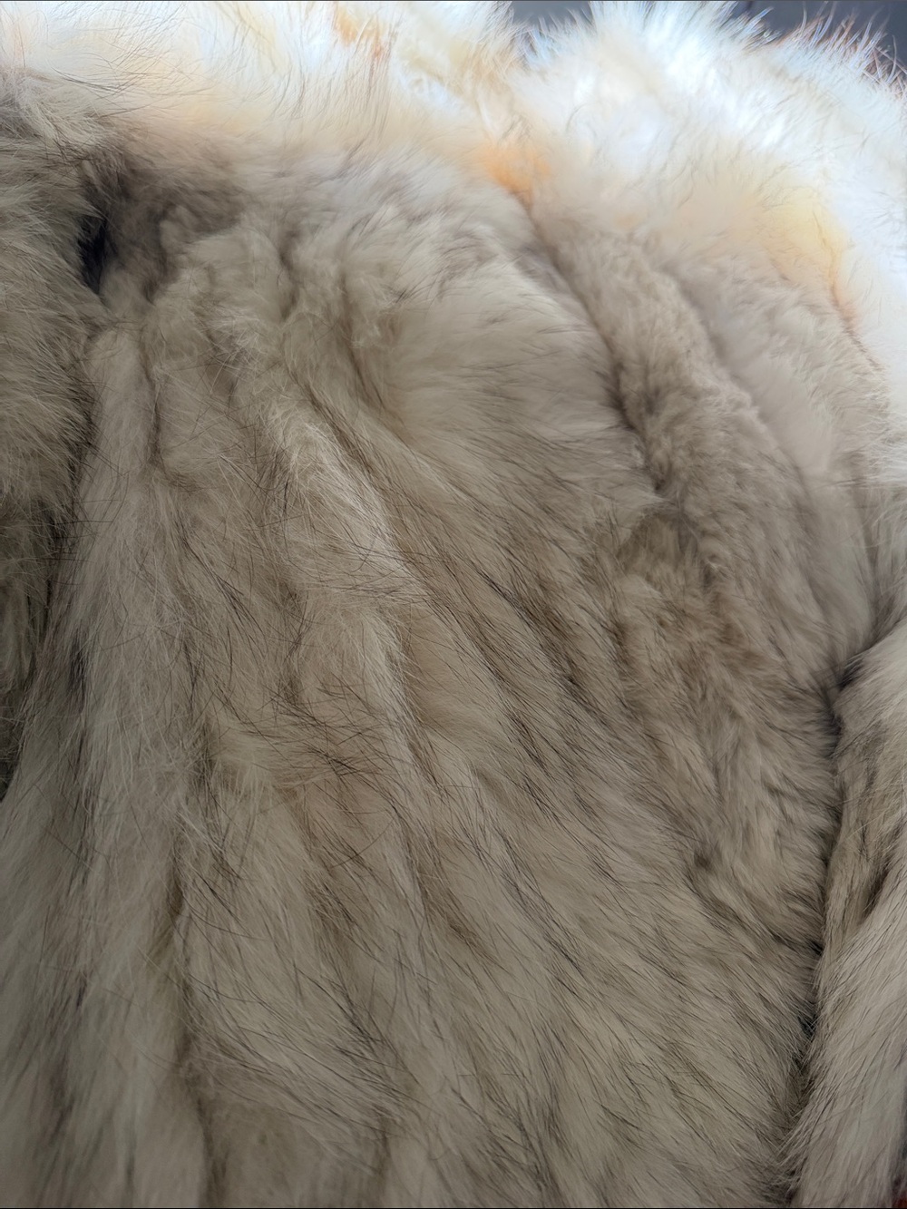 VTG ivory fox fur coat✨ - Picture 3 of 7